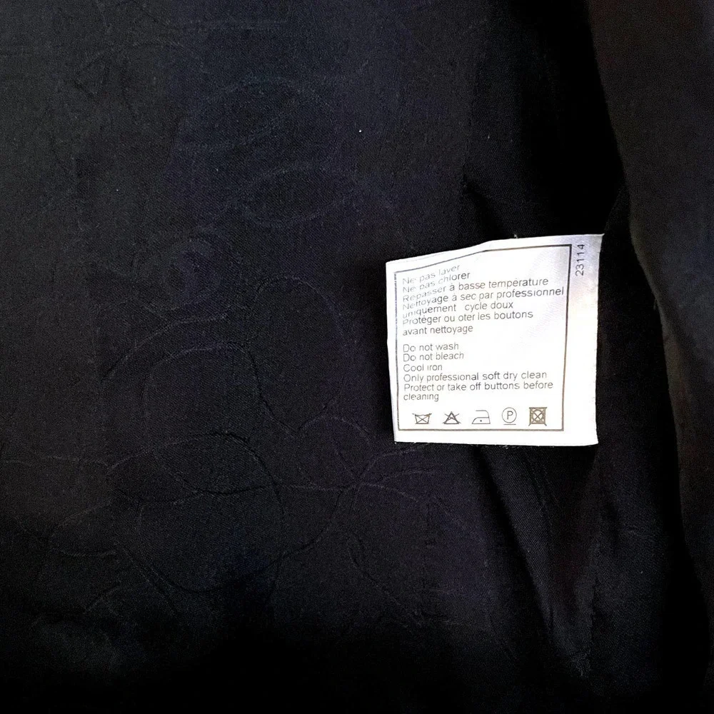 CHANEL Vintage Boucle Black Wool Dinner Jacket Cropped Blazer Archival 2003